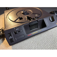 Kodak Carousel 35mm Film 4600 Slide Projector with Lens, Remote & Tray Kodak Carousel 35mm Film 4600 Slide Projector with Lens, Remote & Tray